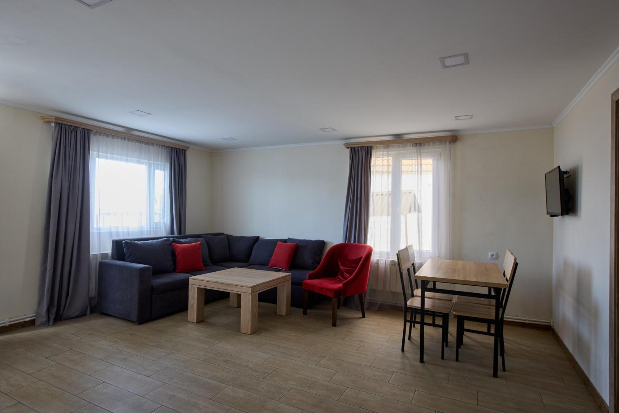 Noy Land Resort Sevan Exterior foto