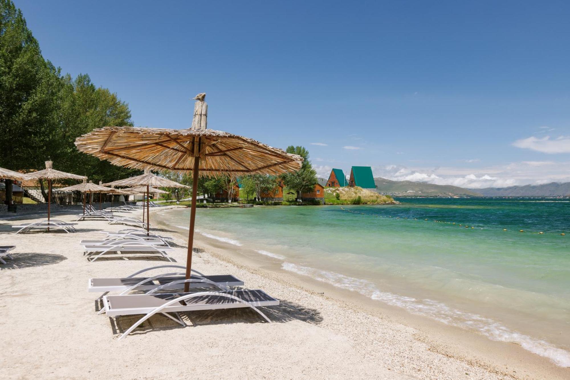Noy Land Resort Sevan Exterior foto